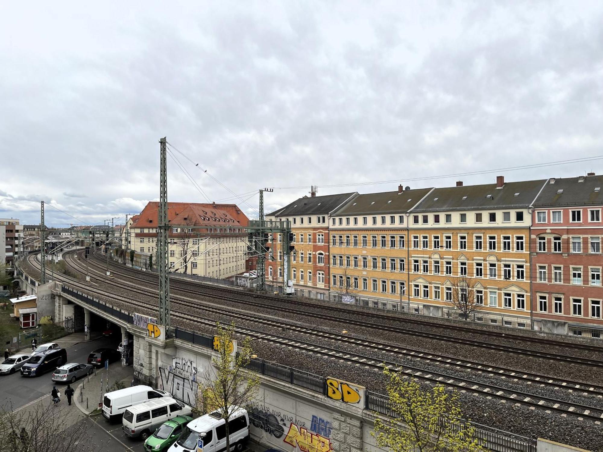 Wohnperle Neustadt - Zentral, Kostenloser Parkplatz, Lift, Klimaanlage เดรสเดน ภายนอก รูปภาพ